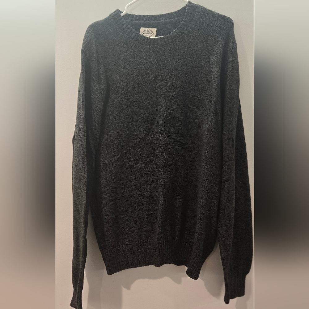 Men's Dark Green Sweater